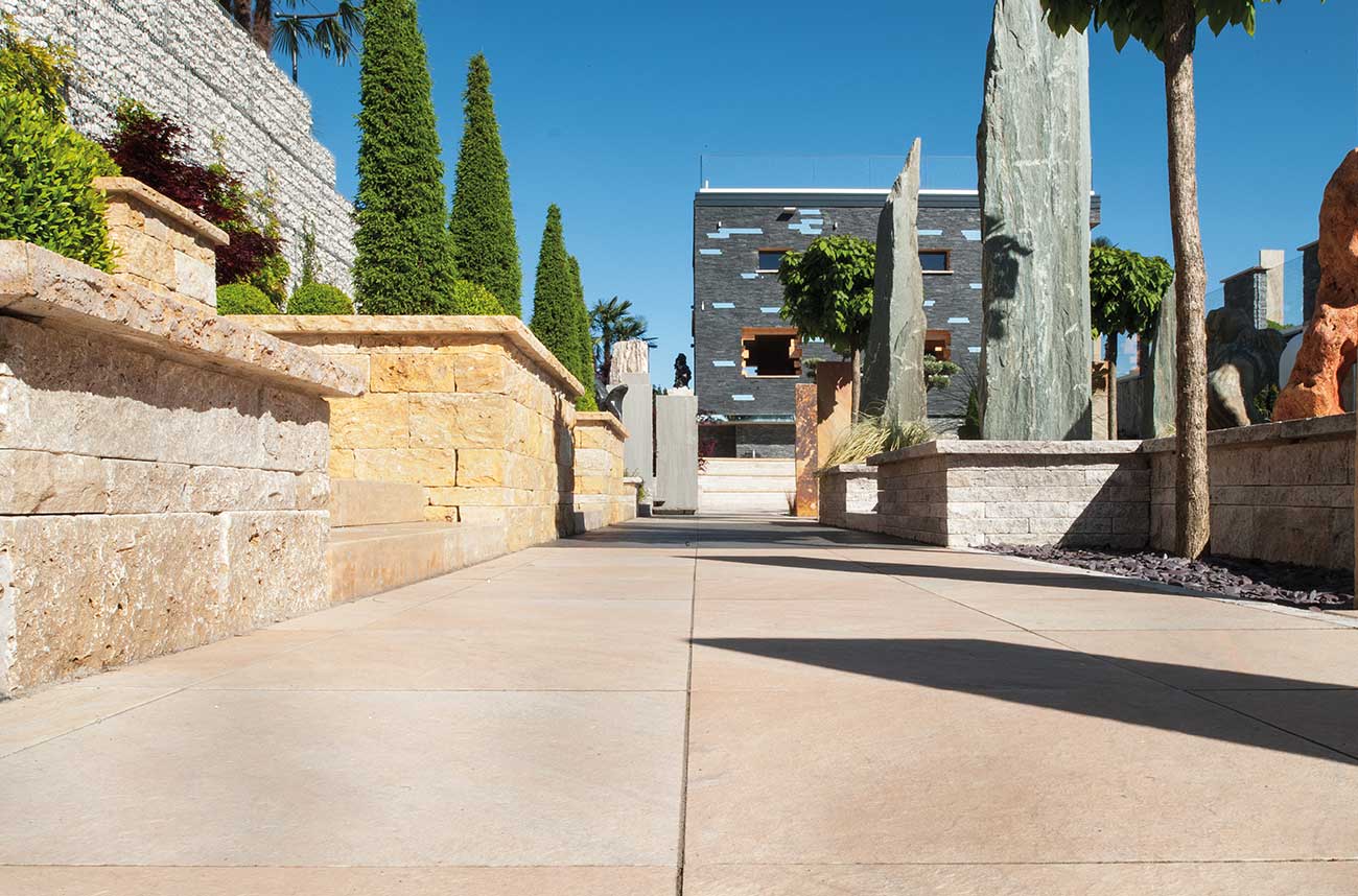 nakrywy czapki i daszki z trawertynu rossa Pink parapety i stopnice z trawertynu.jpg